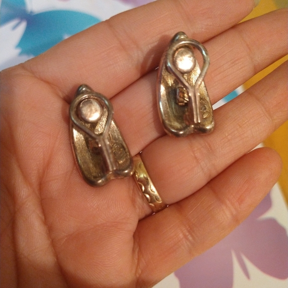 Earrings - Picture 3 of 3